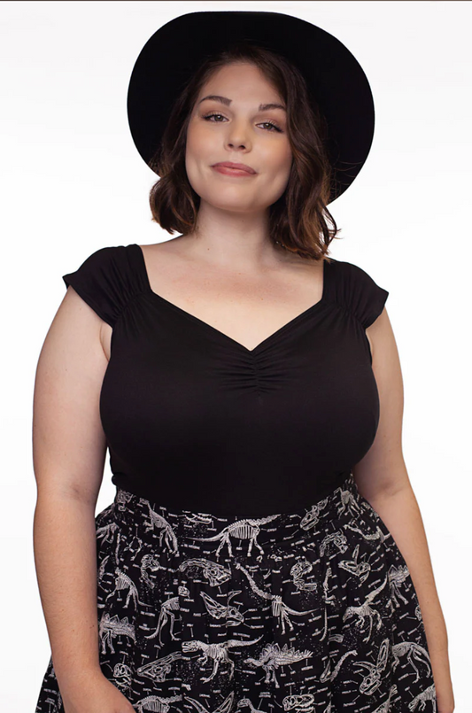 Isabel Top in Black by Retrolicious